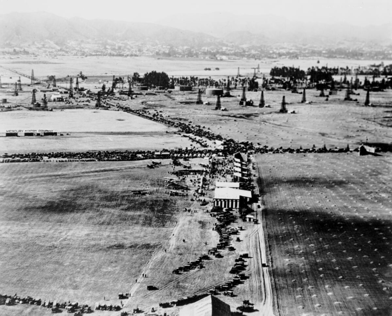 airfields and oil wells in today's miracle mile in los angeles, 1920