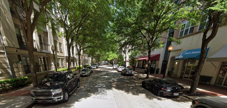 walkable neighborhood uptown dallas texas
